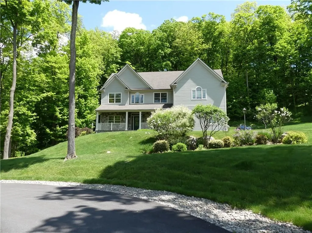 72 Billys Way Cold Spring NY 10516