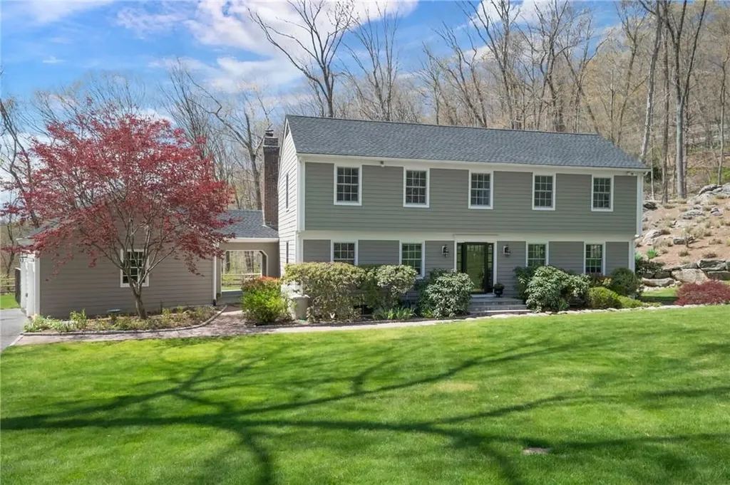 22 Mount Holly Road E Katonah NY 10536