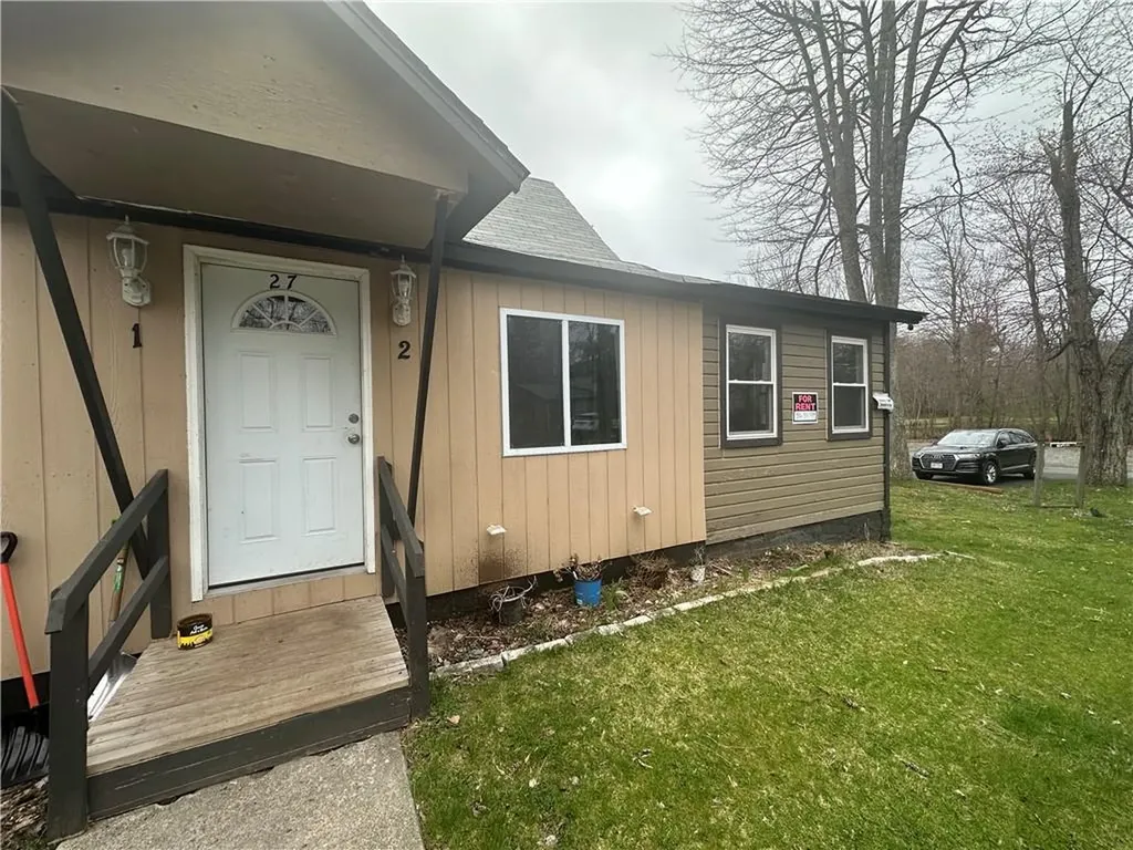 27 Hillside Avenue Monticello NY 12701