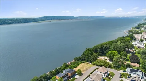 11 Fairlawn Avenue Dobbs Ferry NY 10522