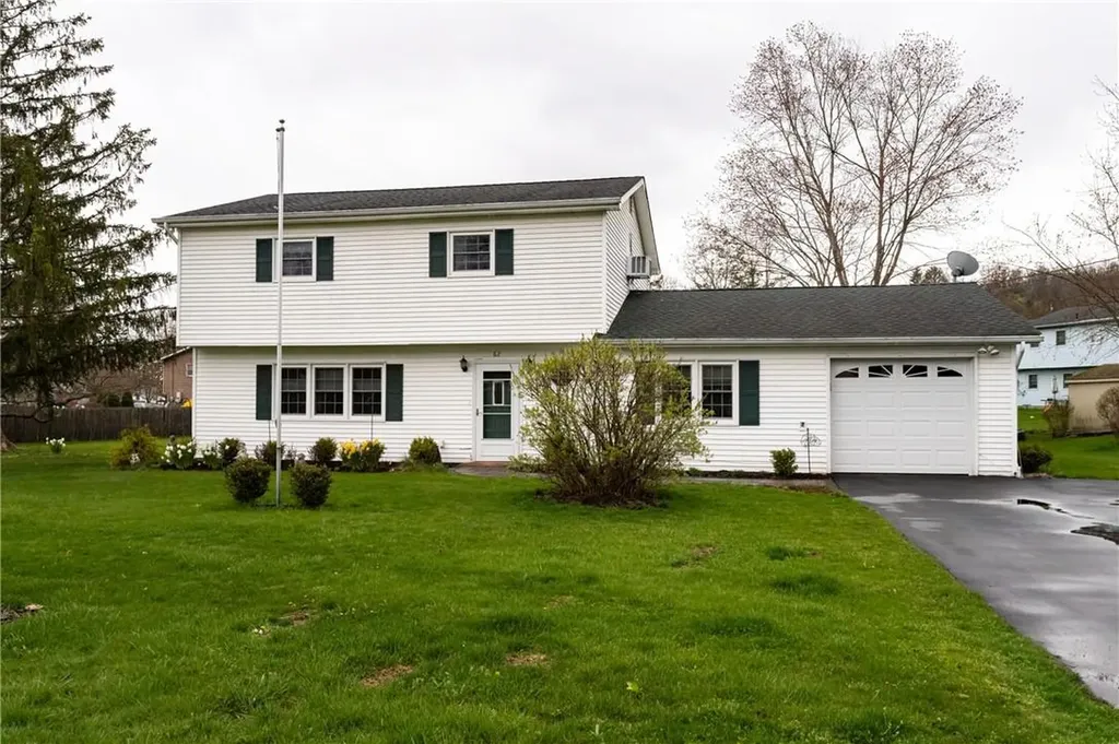 62 Surrey Road Chester NY 10918