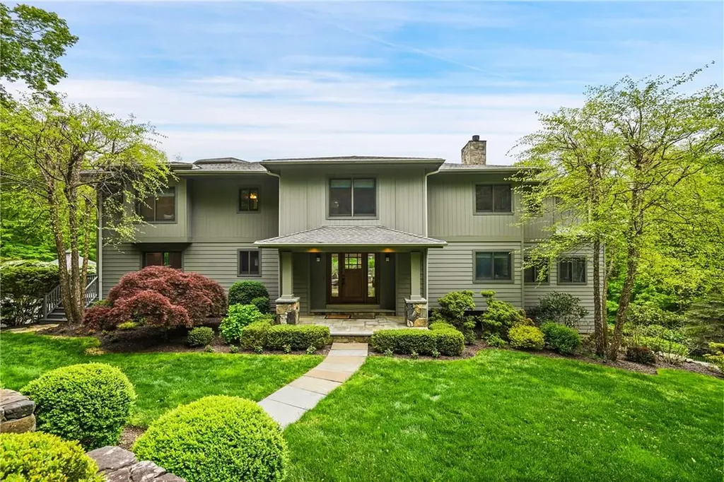 61 Fancher Road Pound Ridge NY 10576