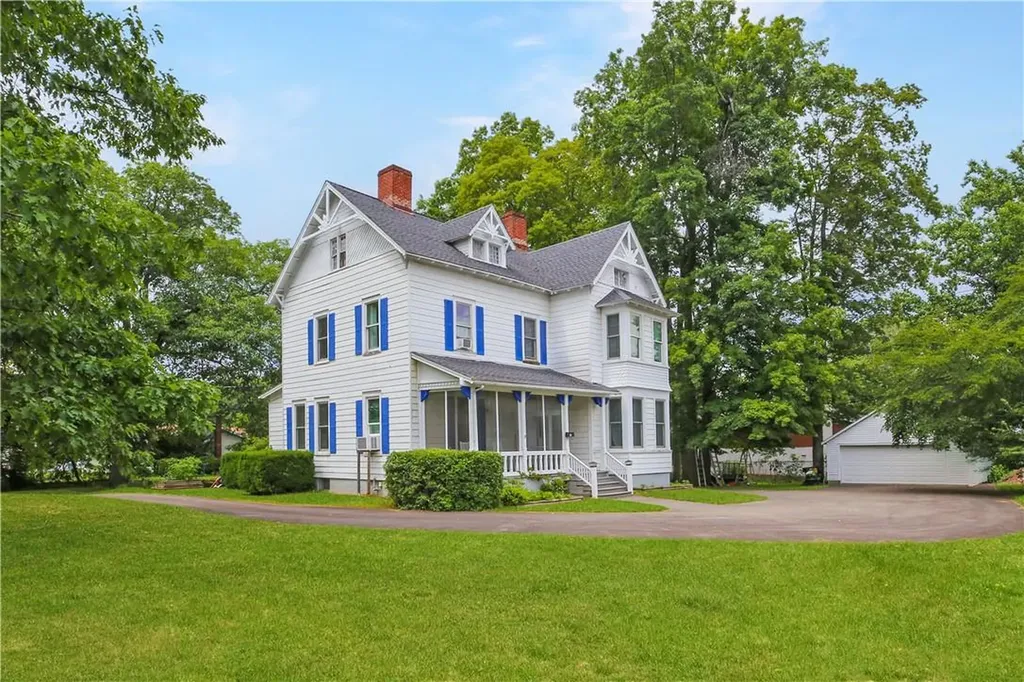 12 Edith Avenue Saugerties NY 12477