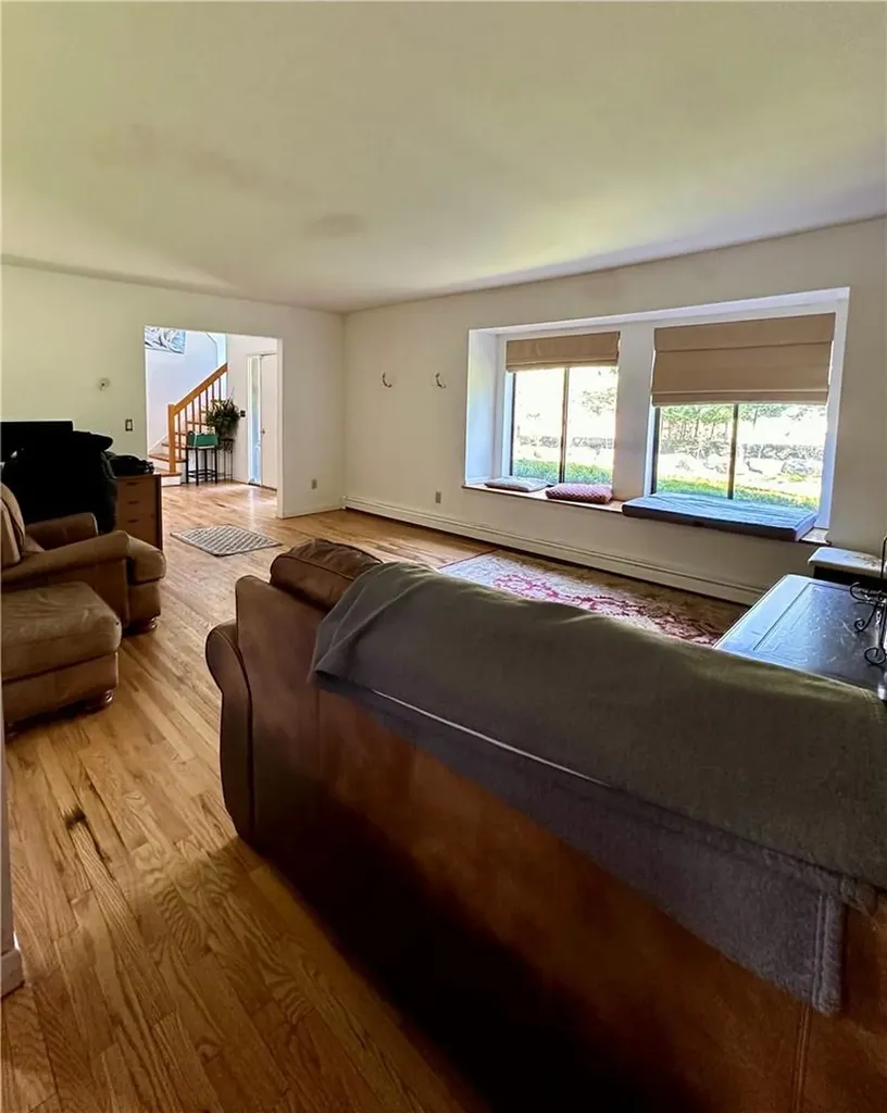 10 Tall Pines Lane Mount Kisco NY 10549