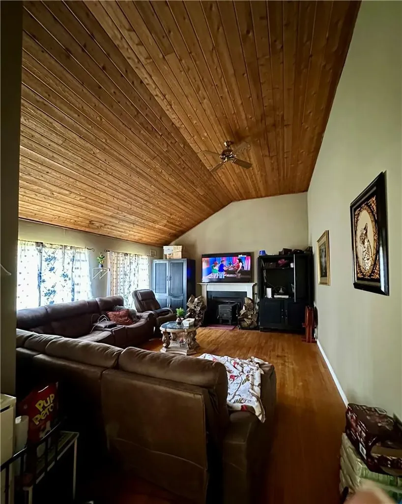 10 Tall Pines Lane Mount Kisco NY 10549