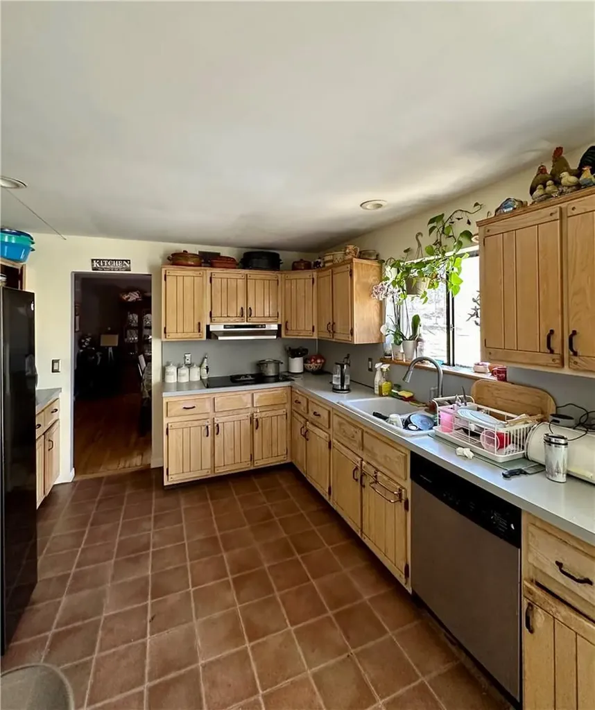 10 Tall Pines Lane Mount Kisco NY 10549