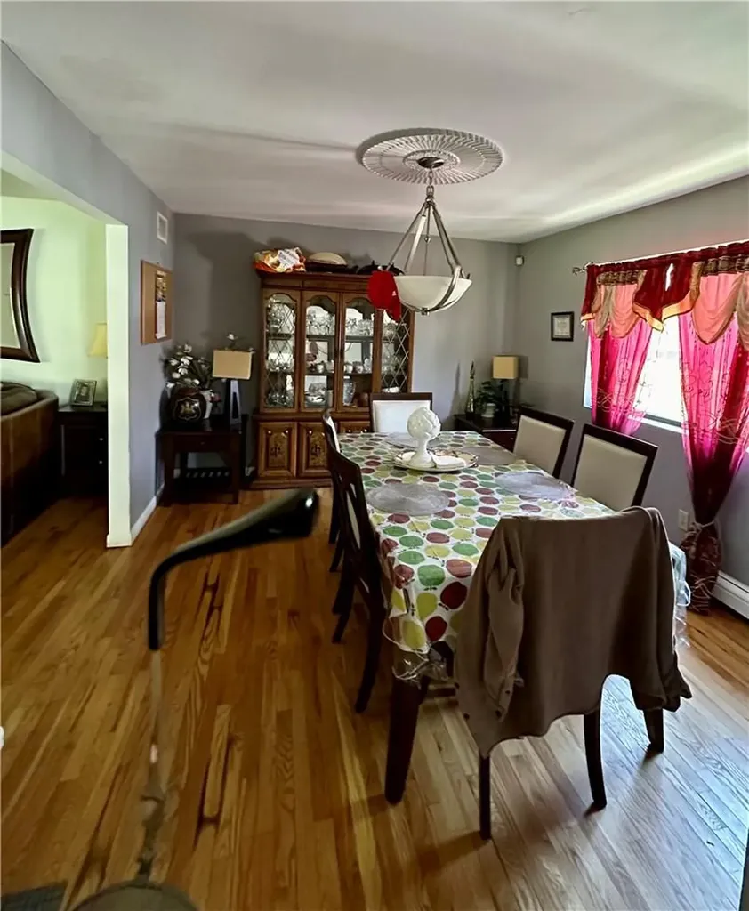 10 Tall Pines Lane Mount Kisco NY 10549