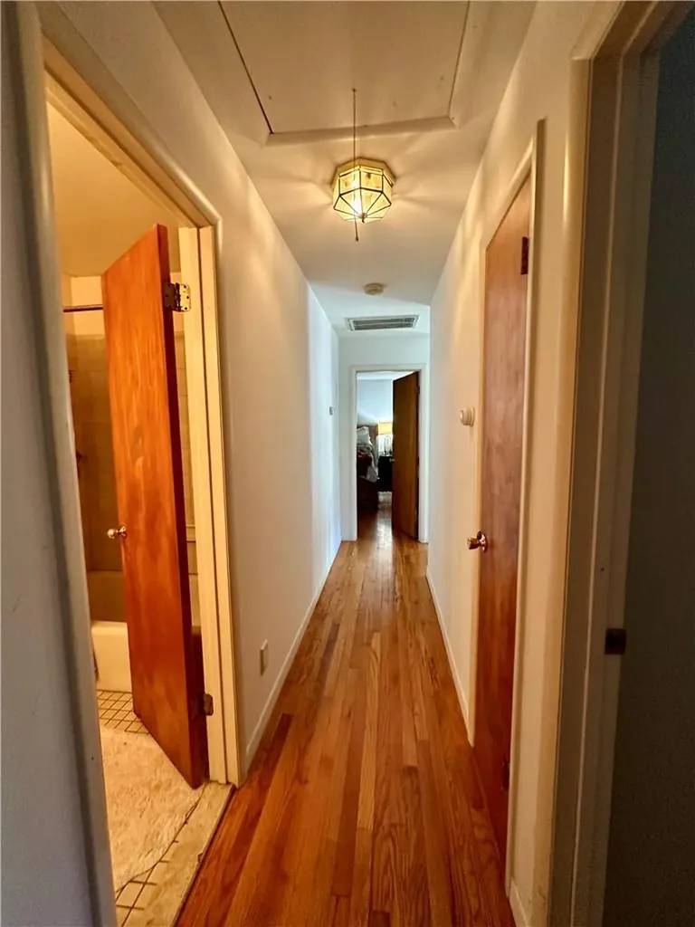 10 Tall Pines Lane Mount Kisco NY 10549