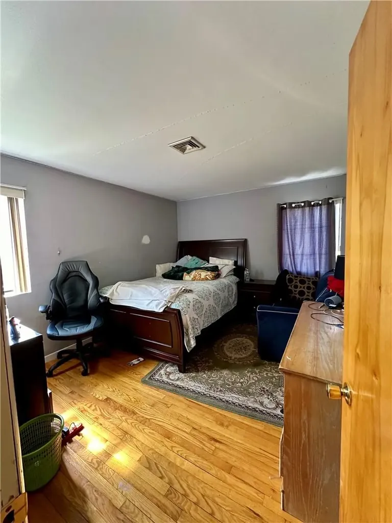 10 Tall Pines Lane Mount Kisco NY 10549