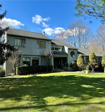 10 Tall Pines Lane Mount Kisco NY 10549