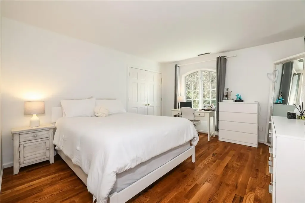 21 Taylor Road Mount Kisco NY 10549