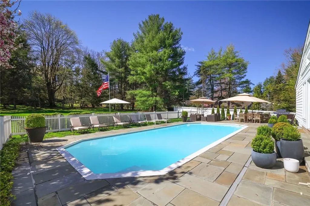 21 Taylor Road Mount Kisco NY 10549