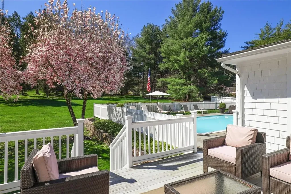 21 Taylor Road Mount Kisco NY 10549