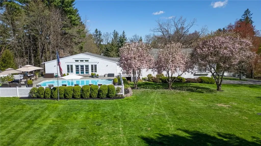 21 Taylor Road Mount Kisco NY 10549