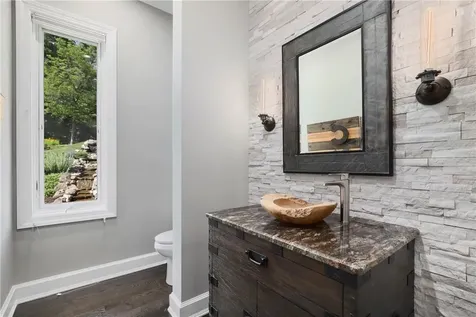 70 Meeting House Road Bedford Corners NY 10549