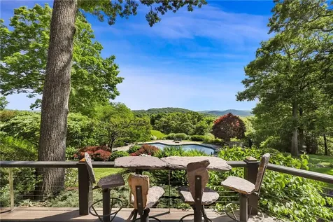 70 Meeting House Road Bedford Corners NY 10549