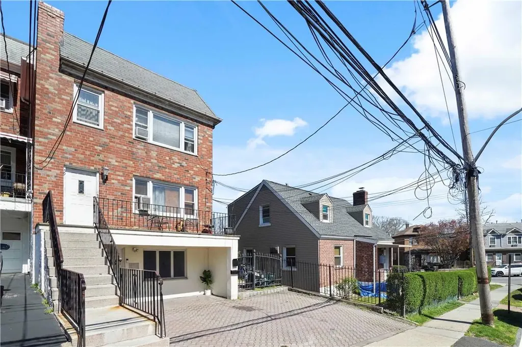 59 Kettell Avenue Yonkers NY 10704