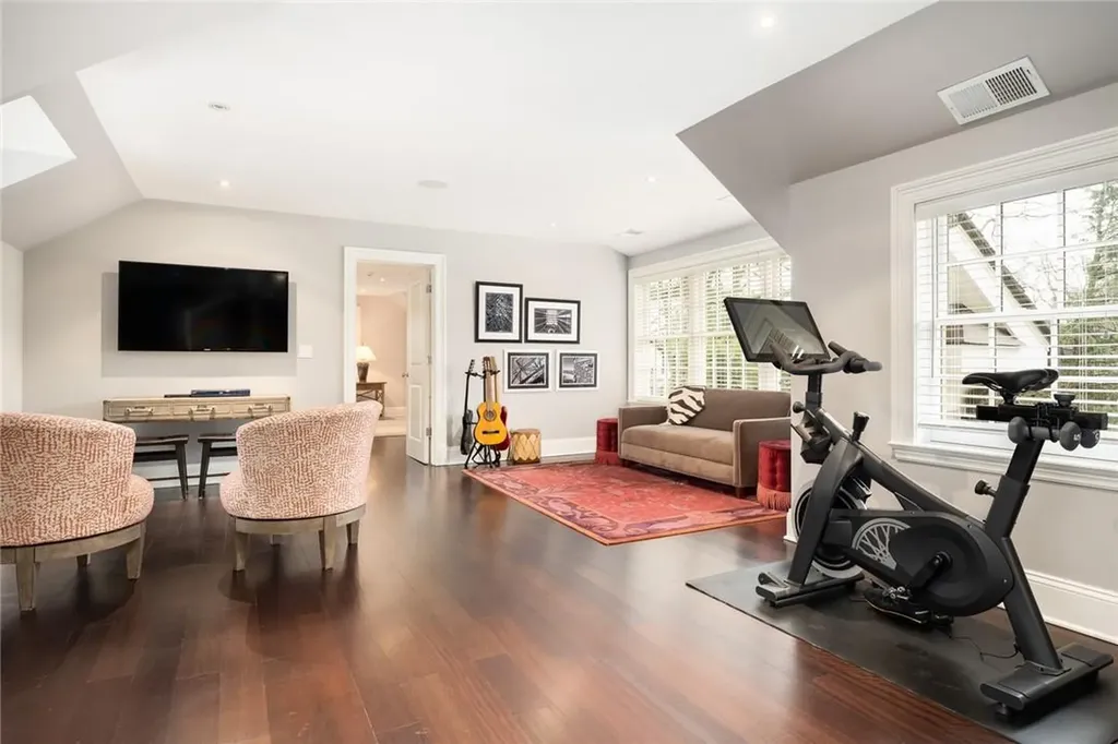 160 Forest Avenue Rye NY 10580
