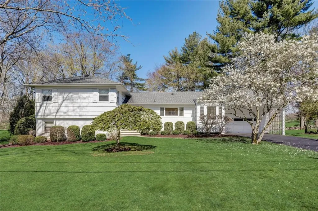 97 Country Ridge Drive Rye Brook NY 10573