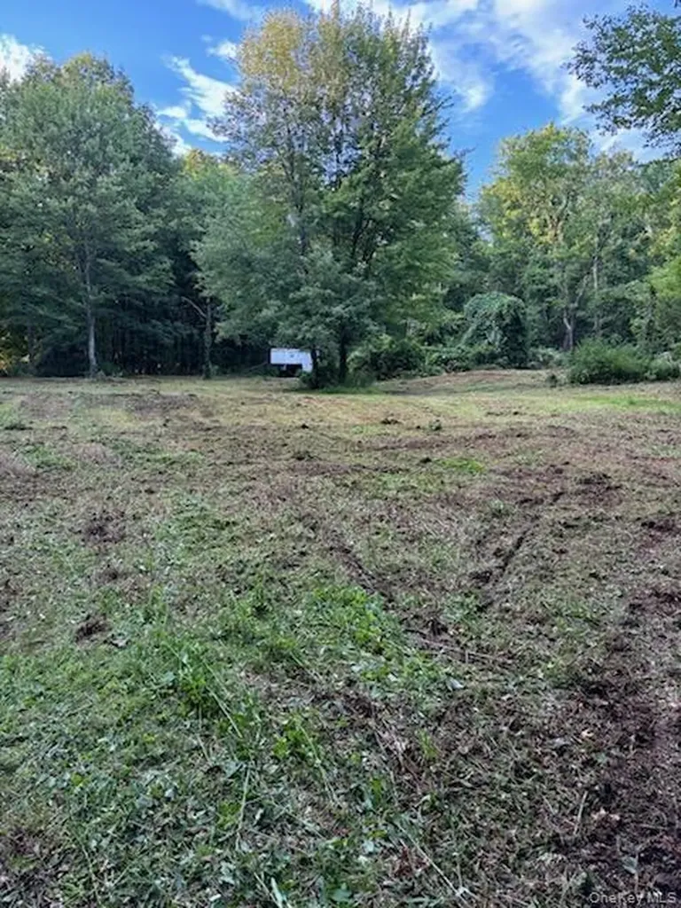Cronk Road Wallkill NY 12589