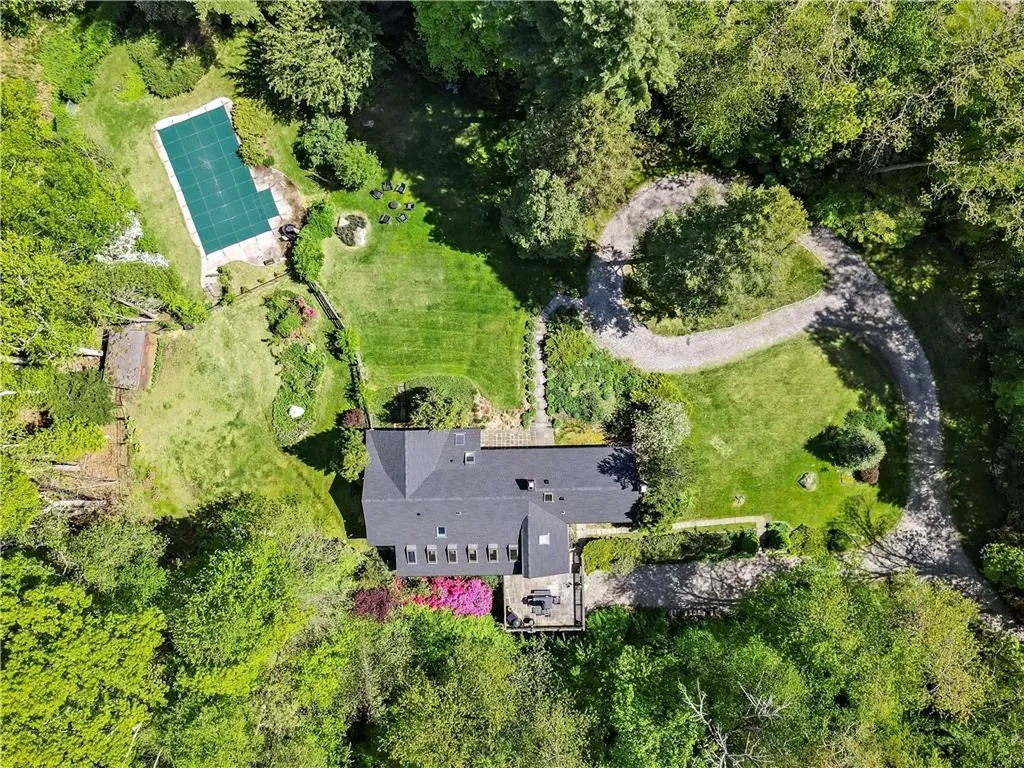 19 Jackson Road Bedford NY 10506