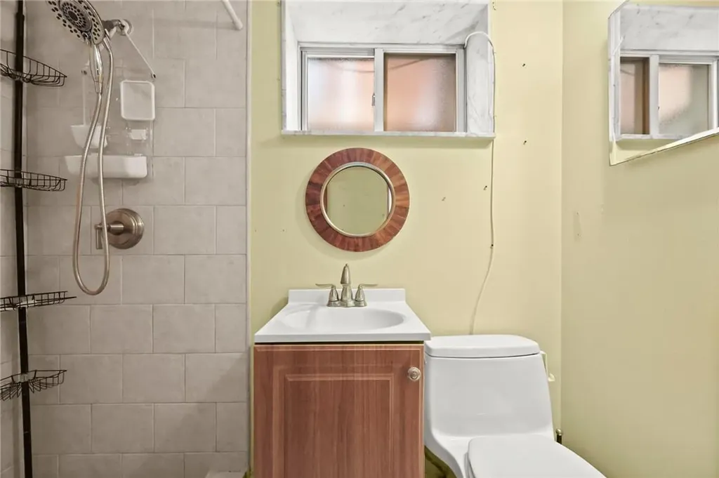 1634 Hering Avenue Bronx NY 10461