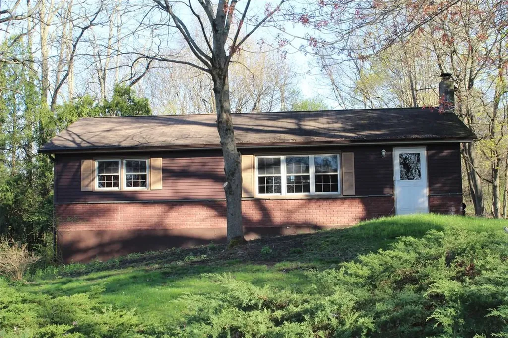 4 Horseshoe Drive Poughkeepsie NY 12603