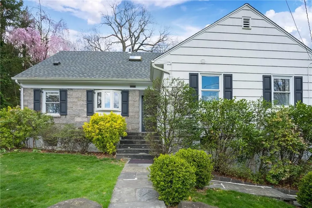 27 Glenwood Road Scarsdale NY 10583