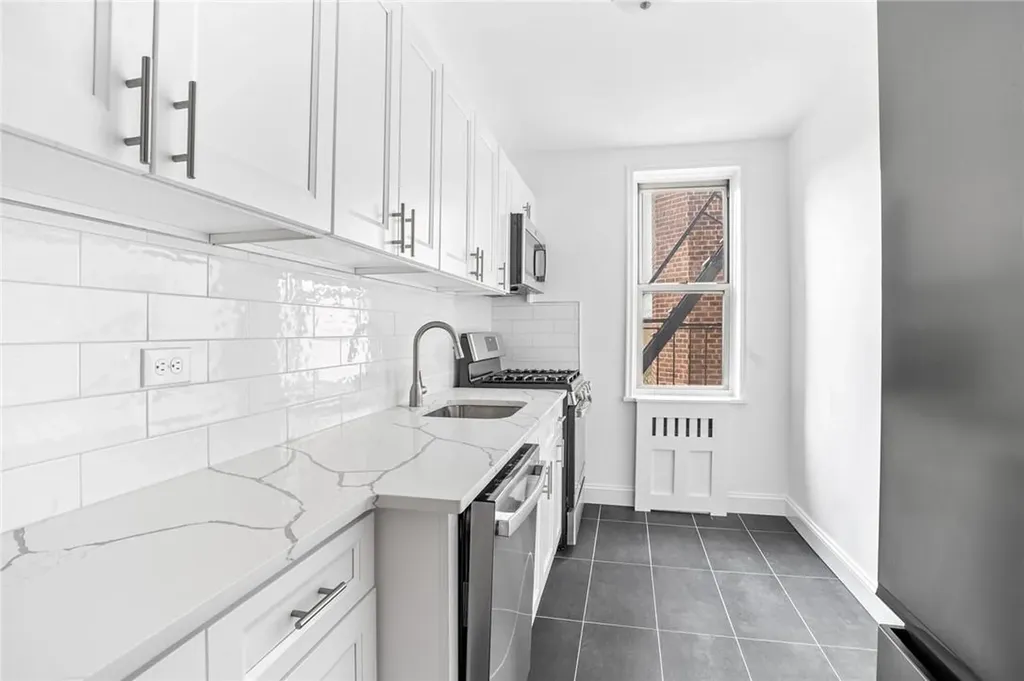 5640 Netherland Avenue Bronx NY 10471