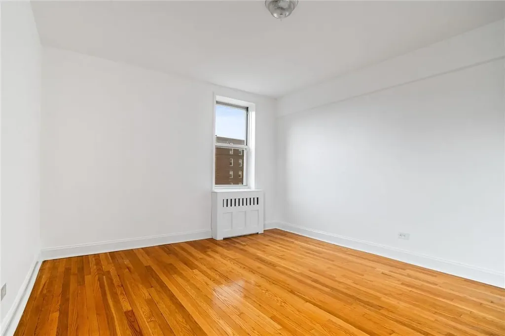 5640 Netherland Avenue Bronx NY 10471