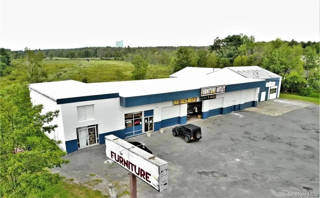 184-186 E Broadway Monticello NY 12701