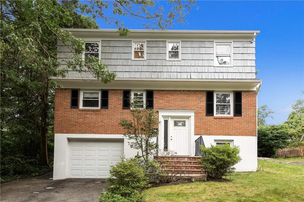 11 N Brook Road Larchmont NY 10538