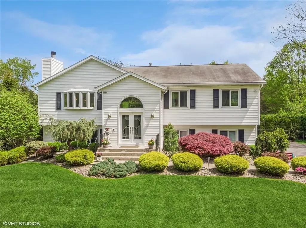 689 New Hempstead Road Spring Valley NY 10977
