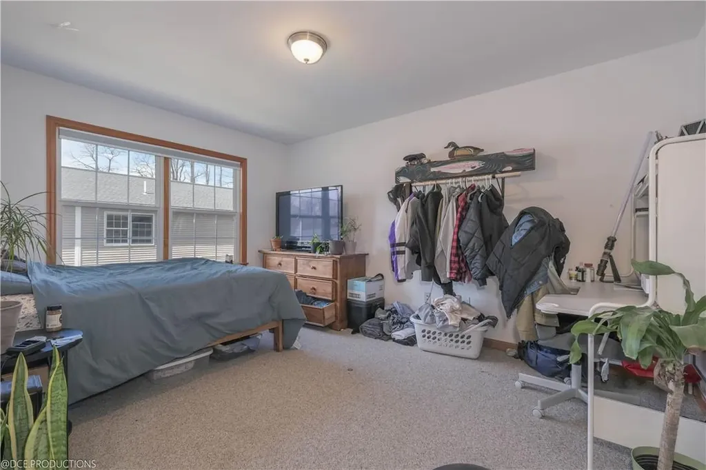 1-18 Willow Way Rhinebeck NY 12572