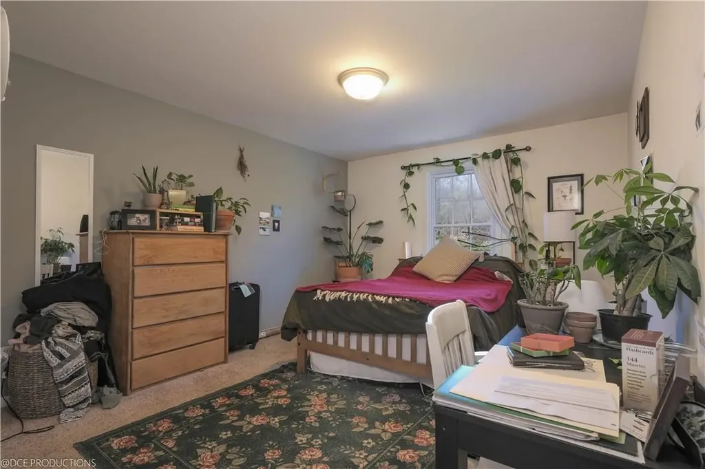 1-18 Willow Way Rhinebeck NY 12572