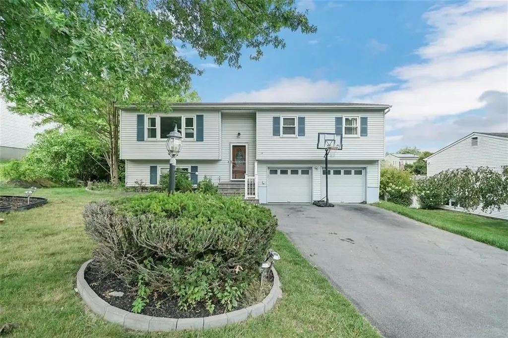 14 Half Hollow Turn Monroe NY 10950