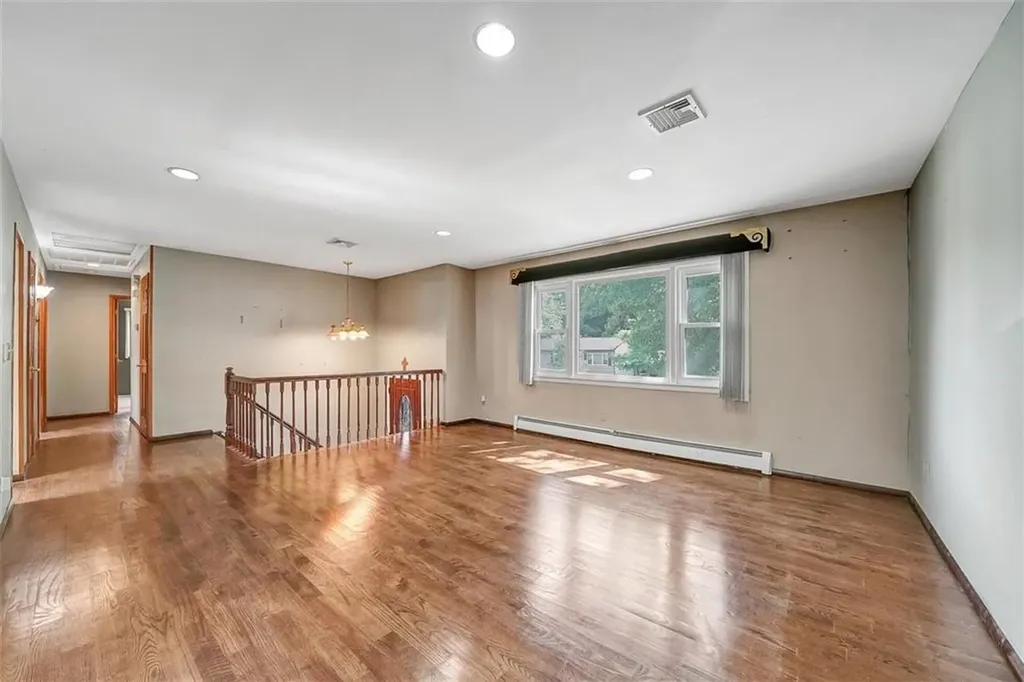 14 Half Hollow Turn Monroe NY 10950