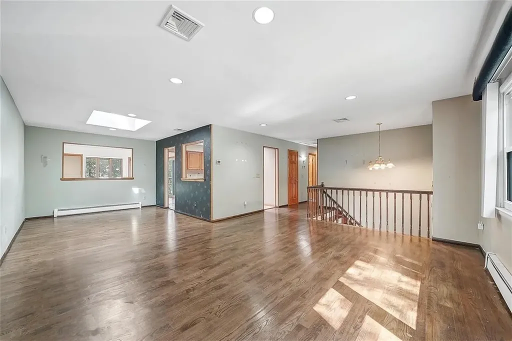 14 Half Hollow Turn Monroe NY 10950