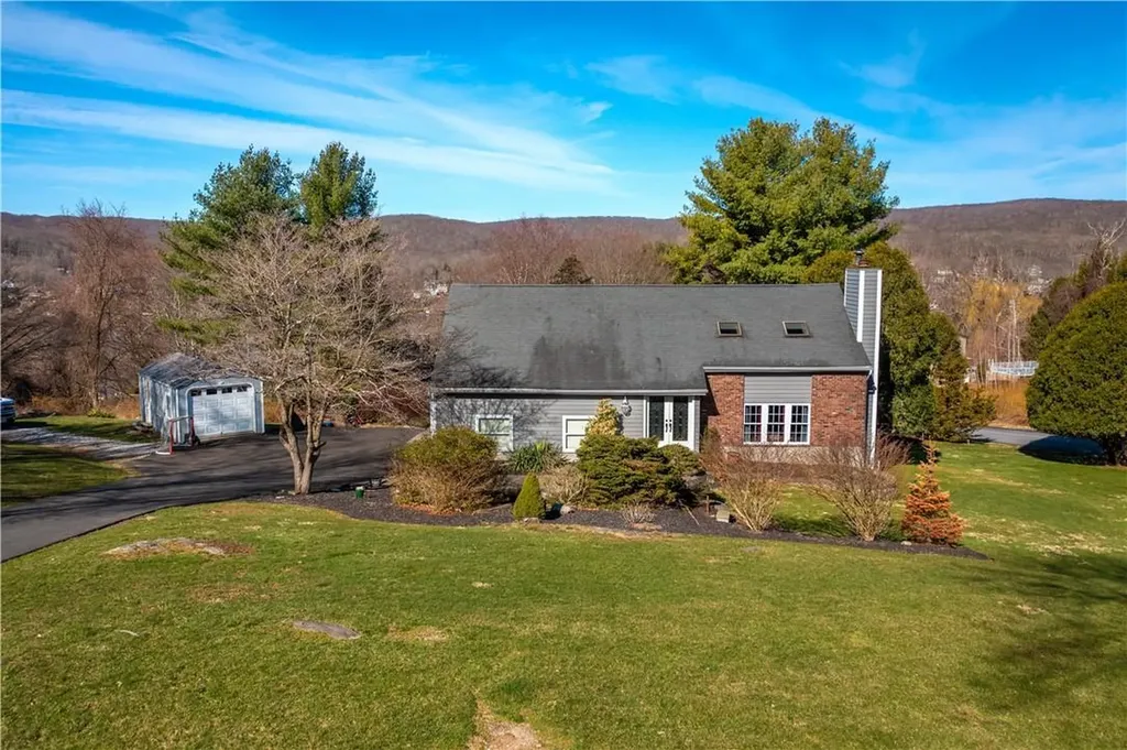 73 Mountain View Drive Holmes NY 12531