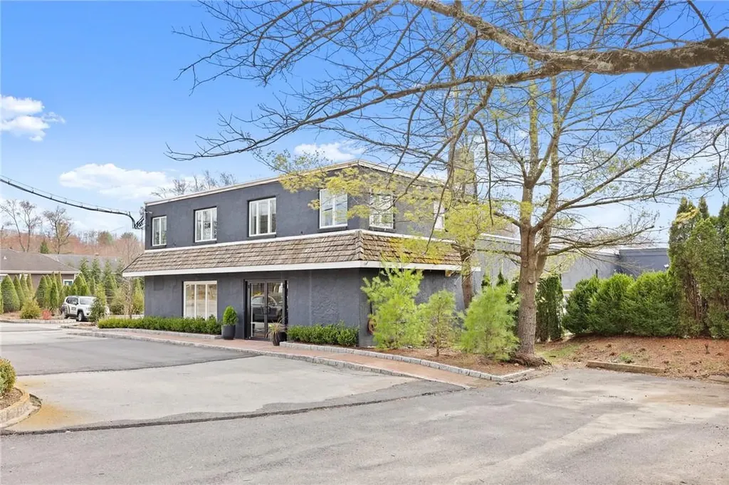 23 Bedford Banksville Road Bedford NY 10506