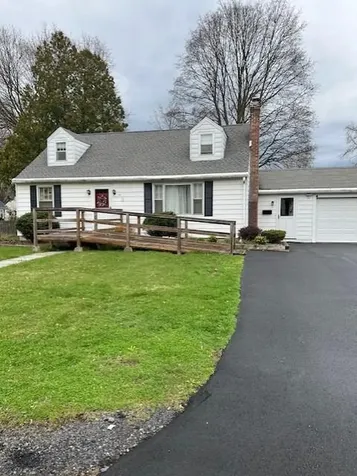 16 Calmer Place Hyde Park NY 12538