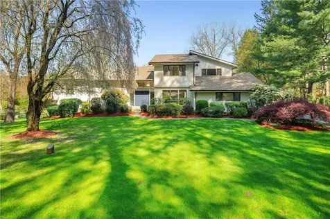 25 Round Hill Road Armonk NY 10504