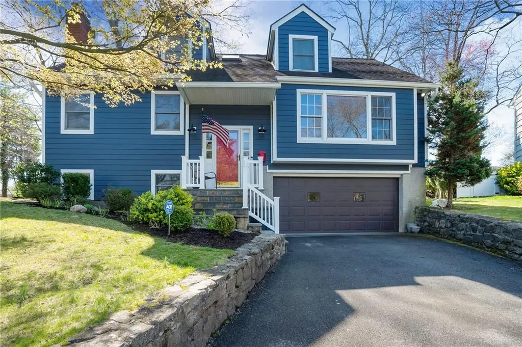 5 Tulip Lane Larchmont NY 10538