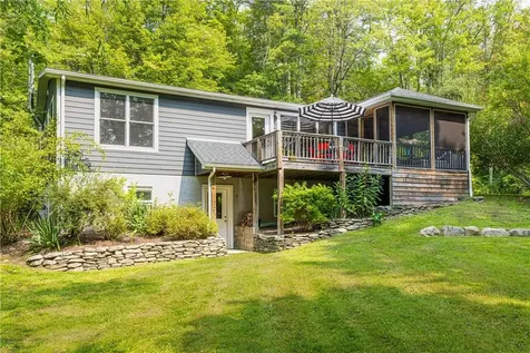 15 Bakertown Road Accord NY 12404