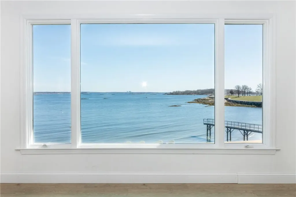 49 Kensington Oval New Rochelle NY 10805