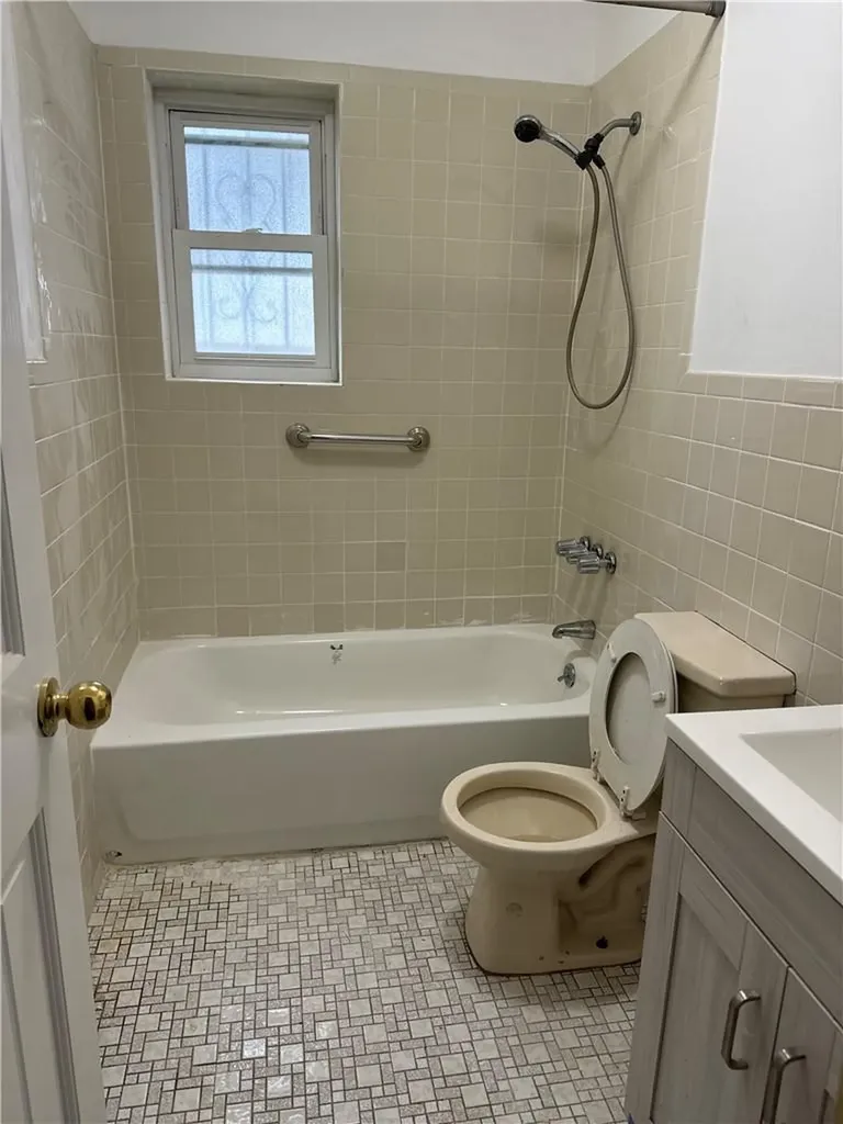 3535 Ely Avenue Bronx NY 10466