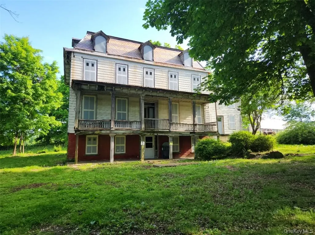 56 Ball Road Warwick NY 10990