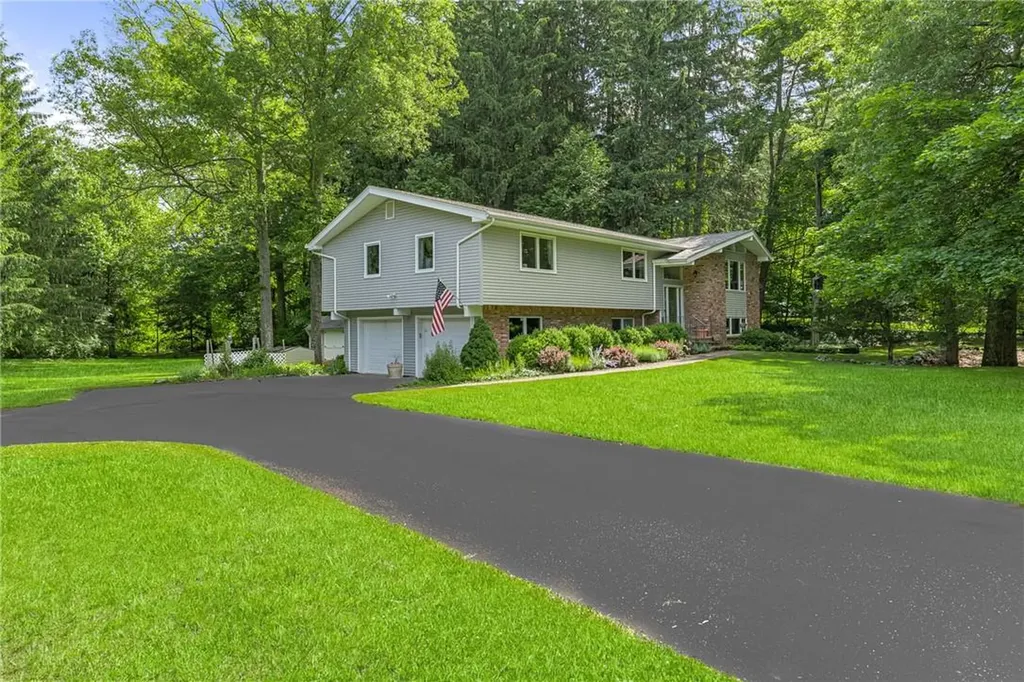 12 Kings Gate Road Suffern NY 10901