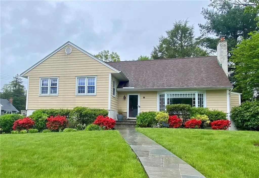 12 Laron Drive New Rochelle NY 10804