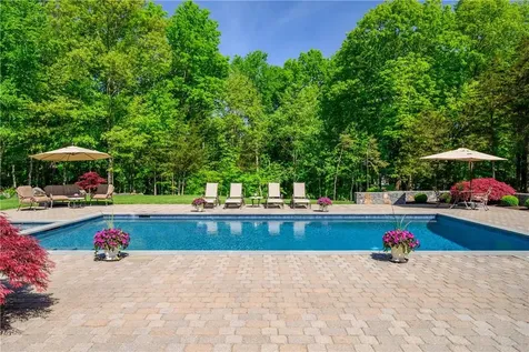 3 Sugar Maple Lane New Fairfield CT 06812